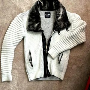 Jacket with faux fur collar